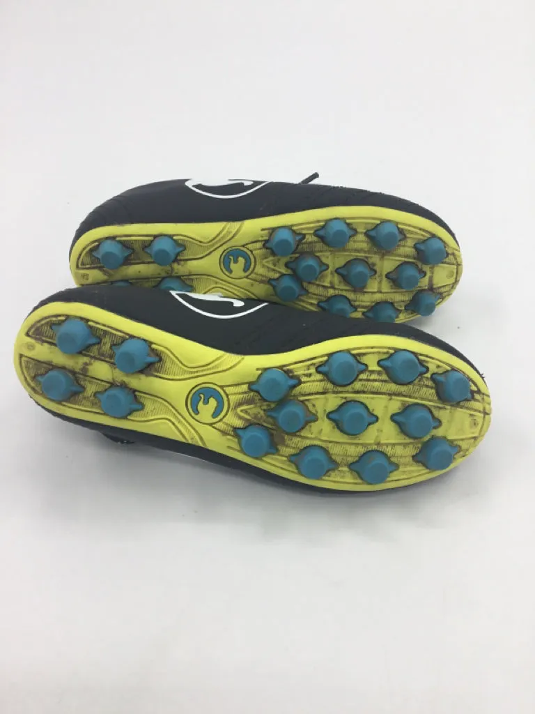 Puma Child Size 10 Black Sport/Dance Shoes
